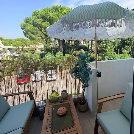 Cosy Avec Terrasse à Motte Appartement *